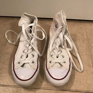 White Converse size 7